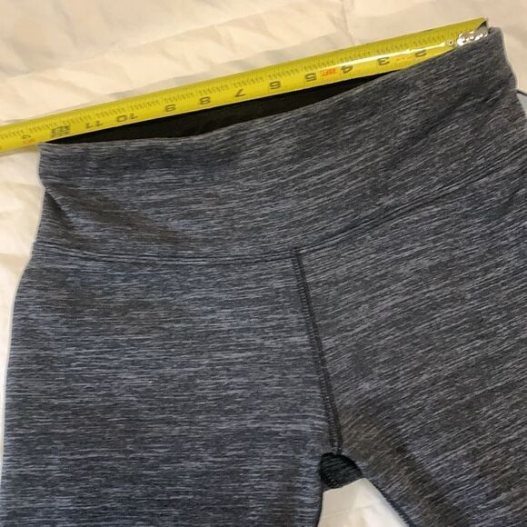 ATHLETA, ALTITUDE TIGHT IN POLARTECH,. Near new, SP - Picture 11 of 13